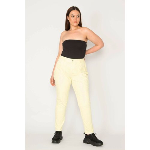 Şans Women's Plus Size Yellow 5 Pockets, Comfortable Cut, Lycra-Free Jeans. Slike