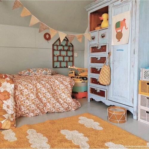 Lorena Canals Senf žuti periv/ručno rađen pamučan dječji tepih 120x160 cm Clouds Mustard – Cijene