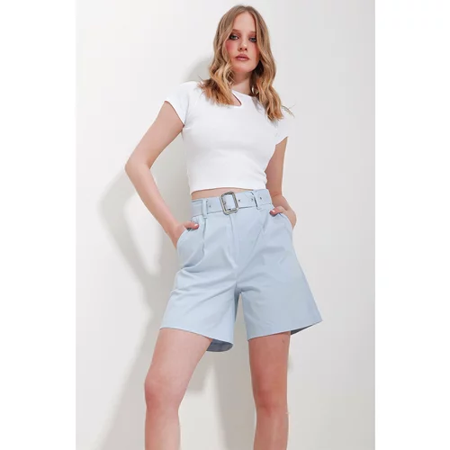 Trend Alaçatı Stili Women's Blue Double Pocket Waist Belted Gabardine Shorts