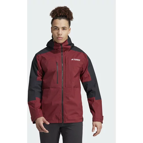Adidas Pohodna jakna Terrex Xploric RAIN.RDY Hiking IB4266 Rdeča Regular Fit