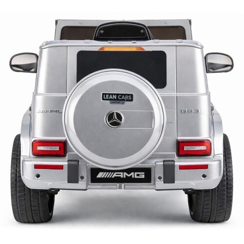 Mercedes AMG G 63 srebrno obojeni automobil na baterije Slike