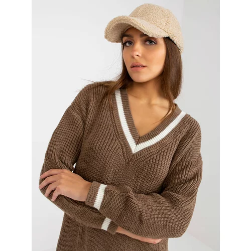Fashion Hunters Brown knitted dress with a V-neck RUE PARIS