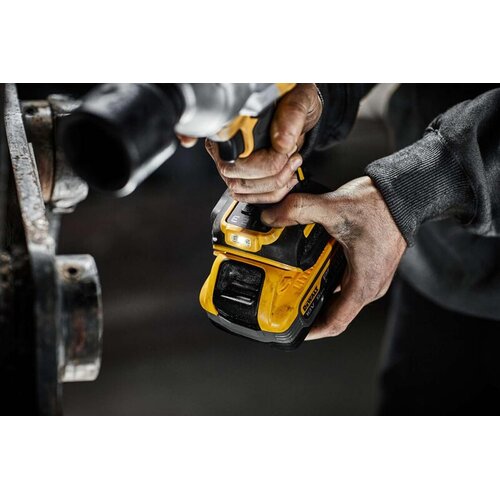 Dewalt DCF961H2T aku udarni odvrtač/zavrtač 18V xr, 2 x 5.0 ah powerstack kit Slike