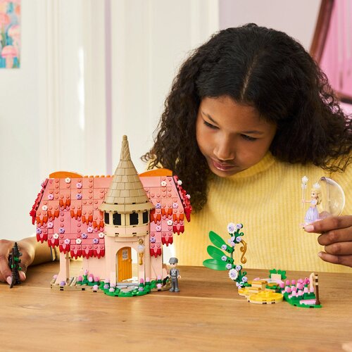 Lego LEGO&amp;reg; Wicked - Glinda in Elphaba obi&amp;scaron;četa Munchkinland (75690) Slike