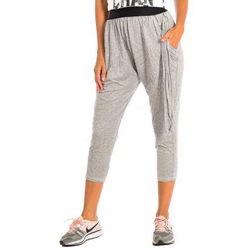 Zumba Hlače 3/4, 7/8 Z1B00318-GRIS Siva Cene
