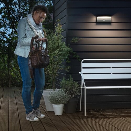 Philips 16484/93/P0 - LED spolja&scaron;nja svetiljka sa senzorom BUSTAN 2xLED/4,5W IP44 Cene