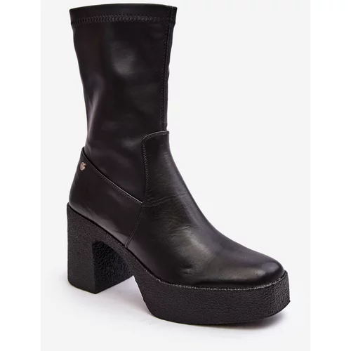Kesi Women's leather ankle boots GOE Black