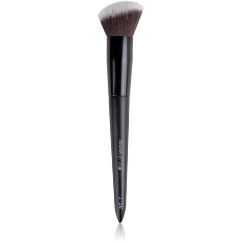 Brushworks Angled Blush Brush po&amp;scaron;even čopič za rdečilo vrsta NO. 7 1 kos Slike