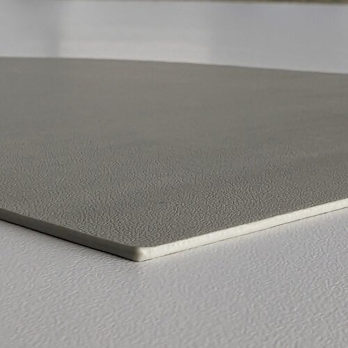 Kela PODMETAČ ZA STOL EDEL, 45x30x0,17cm PU-KOŽA SVJETLOSIVA Slike