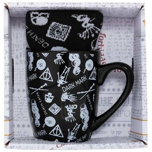 Pyramid gift set - harry potter - dark arts - šolja & čarape Slike
