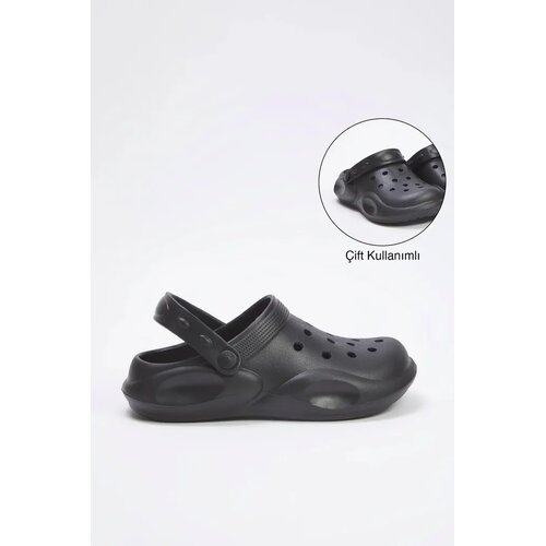 Trendyol Shoes Ženske papuče Takss25Sd00031, Crne Slike