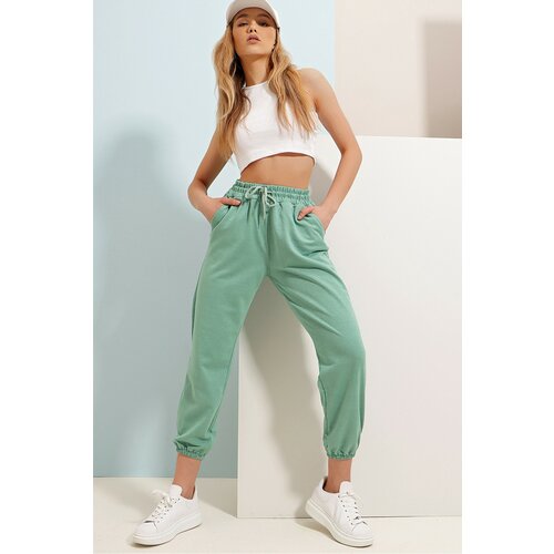 Trend Alaçatı Stili Women's Mint Elastic Two Thread Sweatpants Slike
