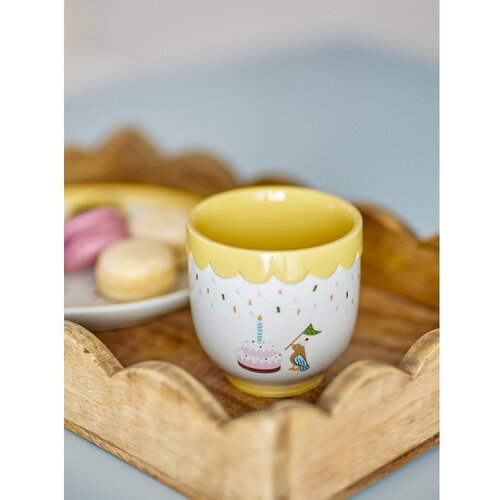 Bloomingville Mini Rumena/kremno bela otro&amp;scaron;ka skodelica iz kamenine 150 ml Celebrate &amp;ndash; Slike