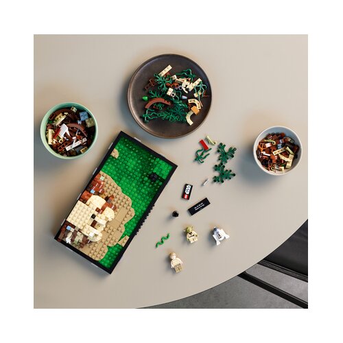 Lego &amp;reg; star wars diorama jedijevskega&amp;trade; urjenja na dagobahu - 75330 Slike