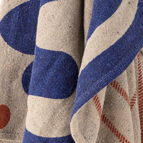 Bloomingville Modra odeja 130x160 cm Eviaya &amp;ndash; Slike