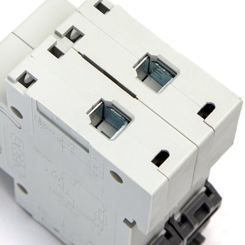 Aigostar Dvofazni automatski osigurač 2P-63A-C 230-400V Slike