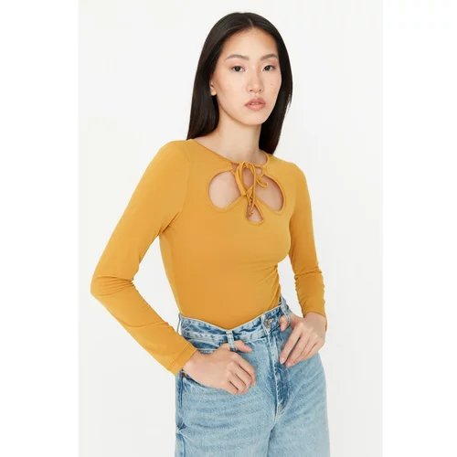 Trendyol Camel Collar Detailed Fitted Knitted Body