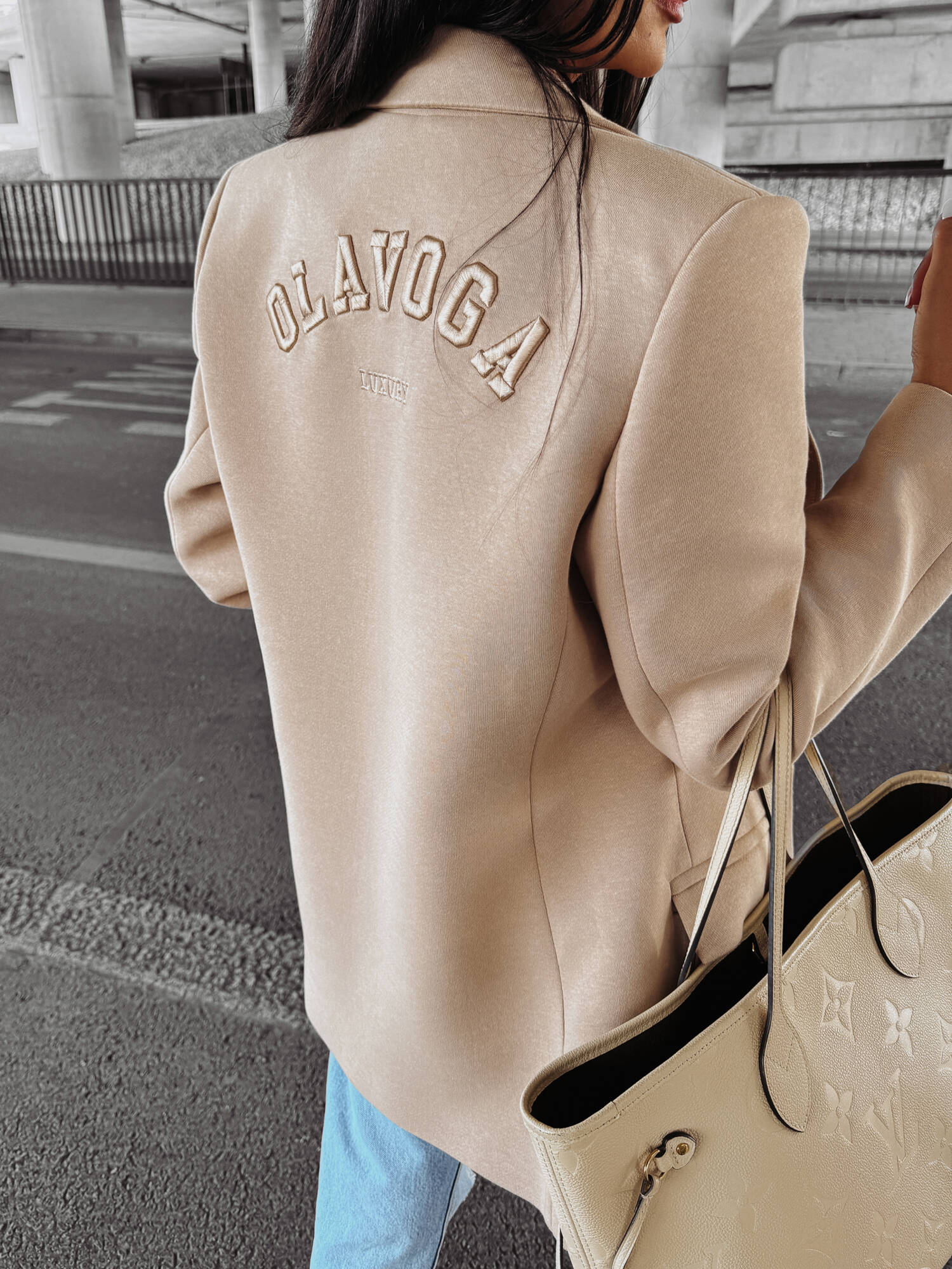 OLAVOGA Beige knitted jacket OVERFLOW Slike