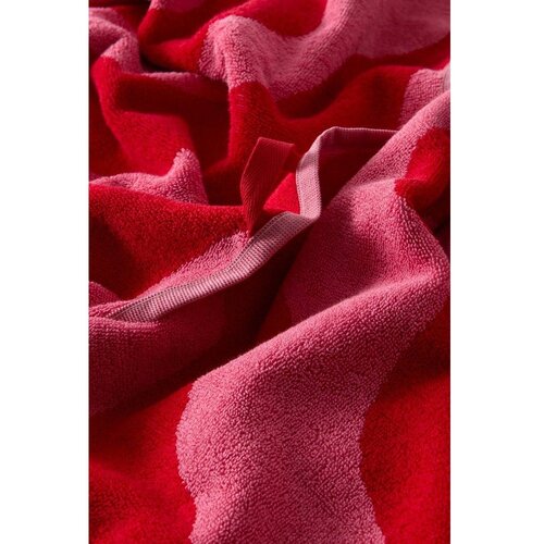 Jotex Rdeča/rožnata bombažna brisača 90x150 cm Waves &amp;ndash; Slike