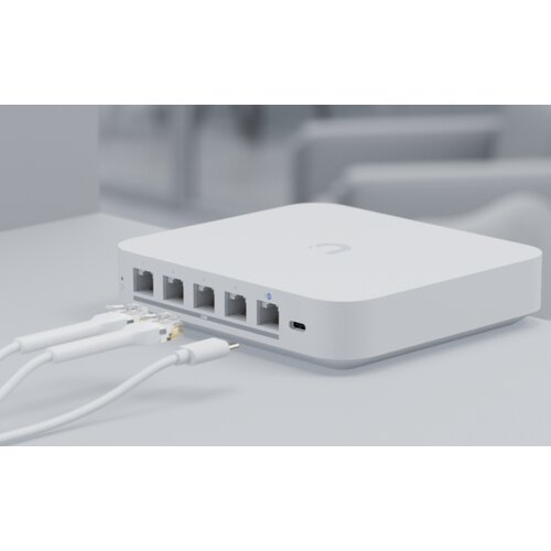 Ubiquiti UXG-Max-EU multi-WAN UniFi gateway with full 2.5 GbE support for high-performance networking... Cijene