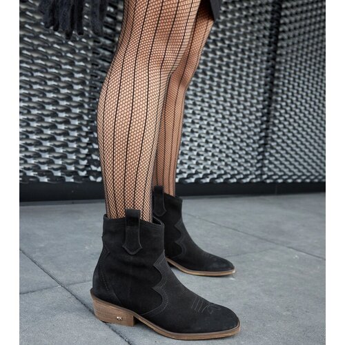 Gemre Black leather ankle boots with low block heel Karino Cene