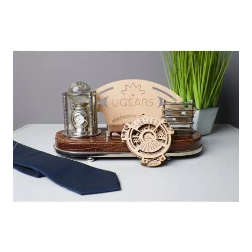 UGEARS 3d mehanička slagalica: NAVIGATOR DATUMA ( 1459) Cene