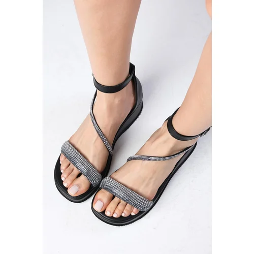 Mio Gusto Kayra Black Color Cross Stone Banded Women's Sandals