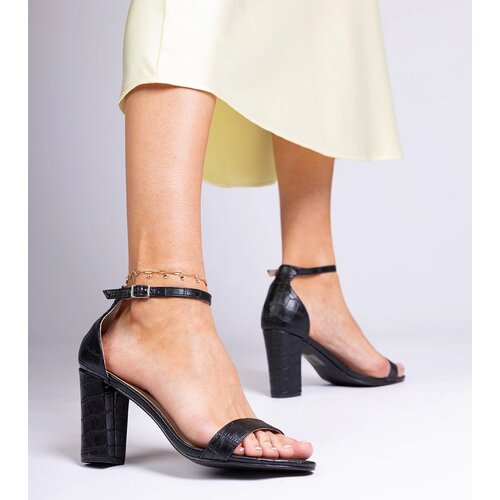 Gemre Black block-heeled sandals Millo Cene