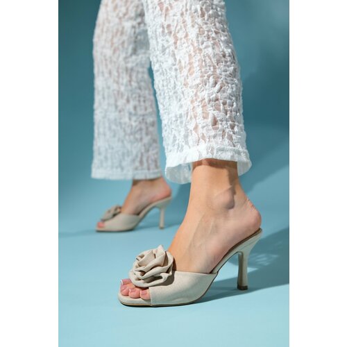 LuviShoes JEMPY Beige Linen Floral Women's Heeled Slippers Slike