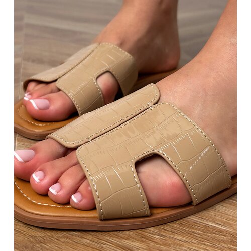 Gemre Brown flat-soled sandals with Sarini embossing Cene