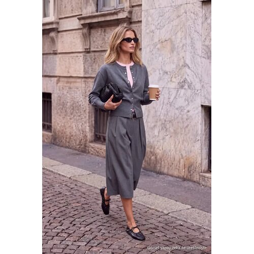 TRENDYOLMILLA ženska jakna Twoaw27Hi00070, antracitna Cene
