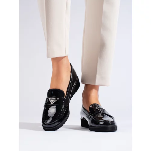 SHELOVET Lacquered black shoes on a low wedge
