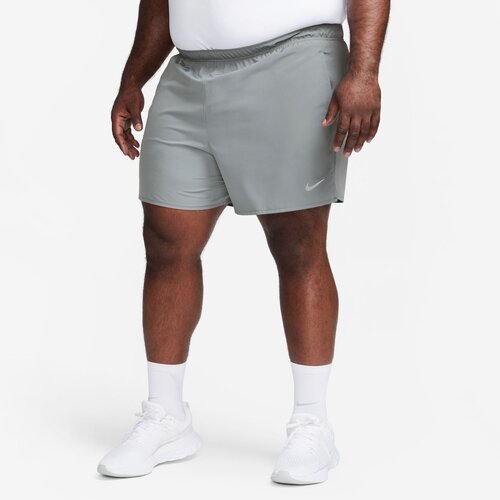 Nike &Scaron;portne hlače 'Challenger' siva / off-bela Cene