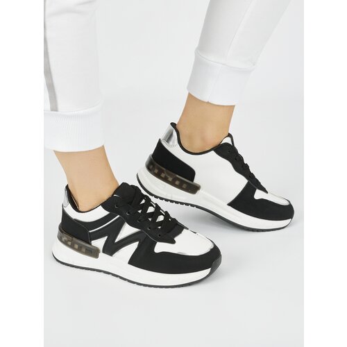 Shelvt Women's black comfortable sneakers Cijene
