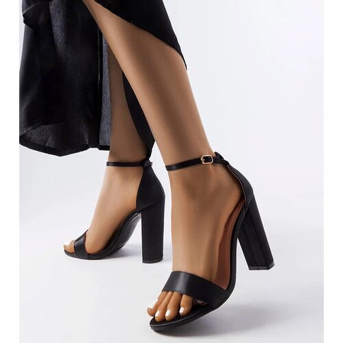 D/CEO Black sandals on a block heel Millo Slike