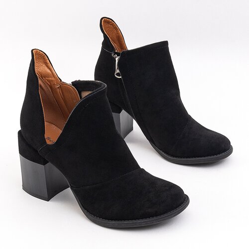 Resti Black women's boots with cutouts Plinara Cene