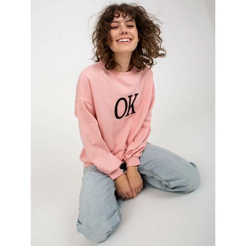 Fashion Hunters Light pink loose sweatshirt without a hood with an inscription Slike