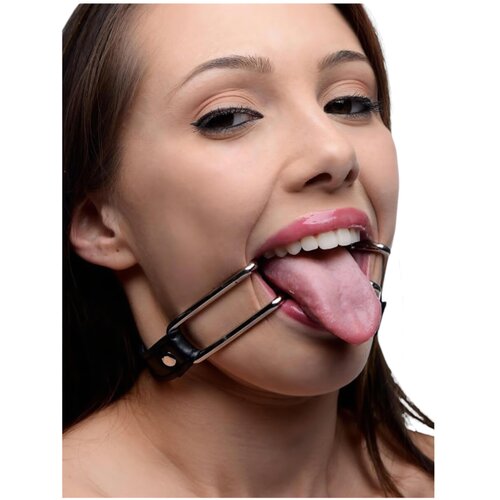 Strict Gag Mouth Spreader Cene