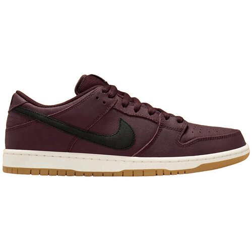 Nike Modne superge SB Dunk Low Pro &amp;#039;Burgundy Crush&amp;#039; Bela Slike