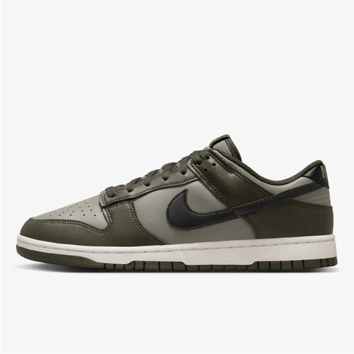 Nike dunk low retro bttys Cene
