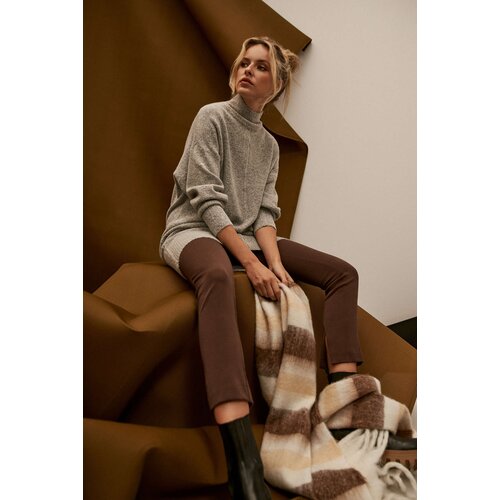 Marisse A wide scarf with stripes Slike