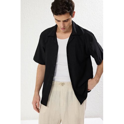 Trendyol muška košulja TMNSS25GO00006, crna Cene
