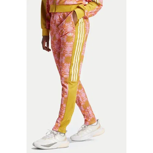 Adidas Spodnji del trenirke FARM Rio IQ4493 Roza Regular Fit