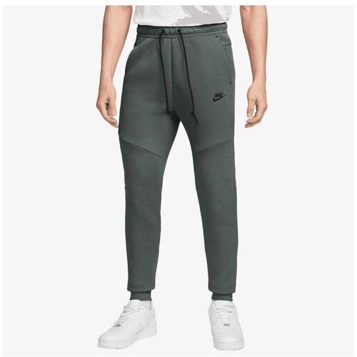 Nike M nk tch flc jggr Cene