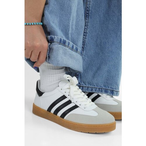 Shoeberry Women's Gazellyn White-Black Flat Sneakers Cene
