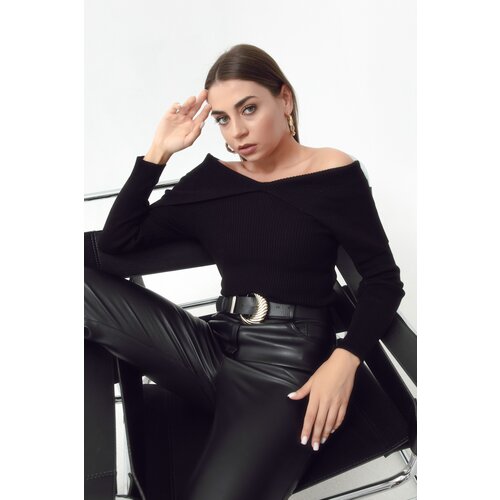Lafaba Women's Black Collar Detailed Knitwear Sweater Slike