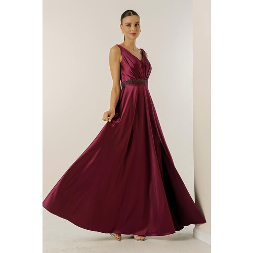 By Saygı V-Neck Thick Strap Waist Beaded Lined Wide Size Long Satin Dress Cene