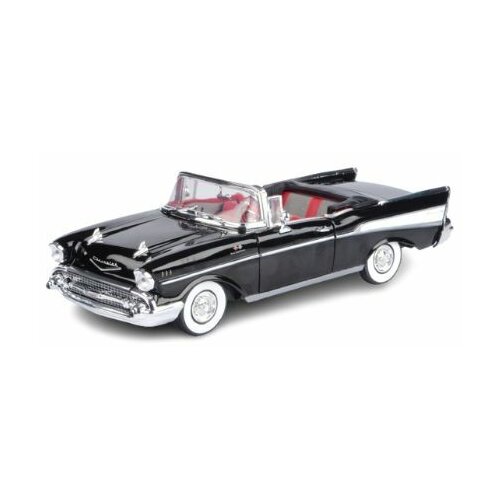 Metalni auto 1:18 James Bond Chevy Bel Air Slike