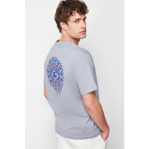 Trendyol men's gray relaxed/comfortable fit back printed 100% cotton short sleeve t-shirt Slike