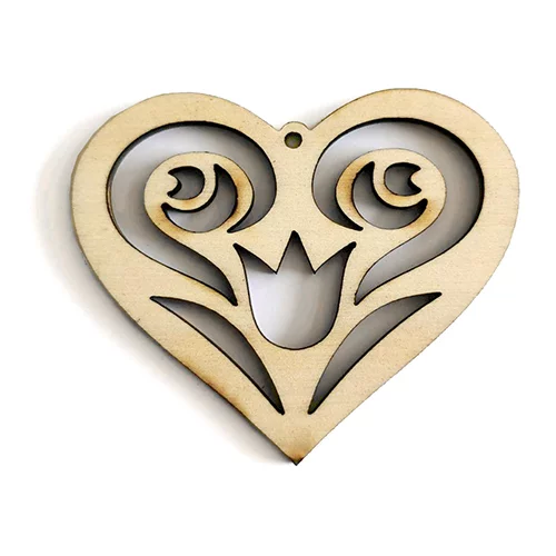  Leseni polizdelek za izdelavo bižuterije - srce z ornamentom 2